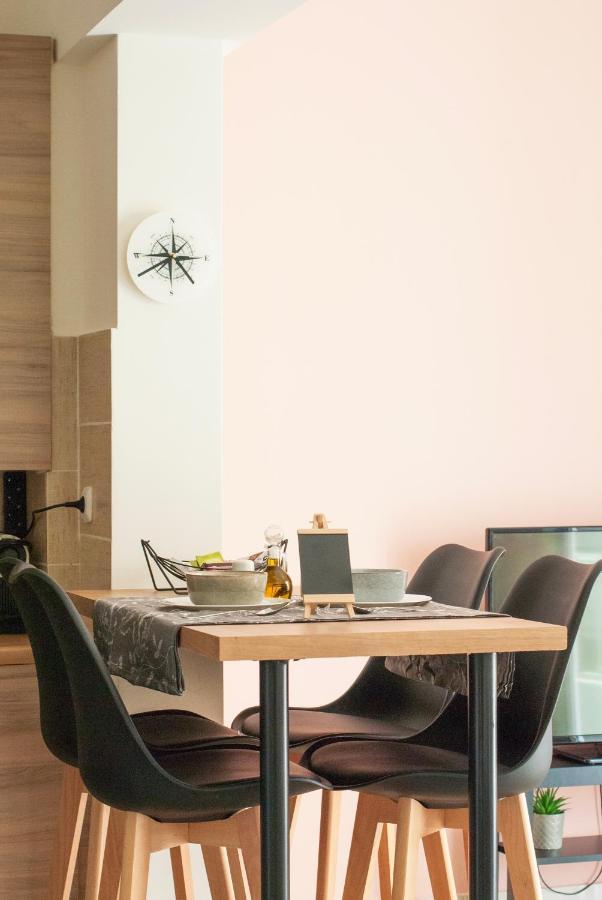Your Comfy Apartment In Acropolis Area Athens Exterior photo